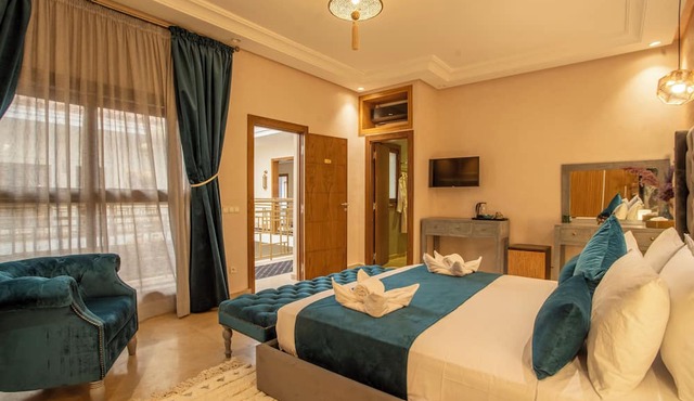 Riad Azia