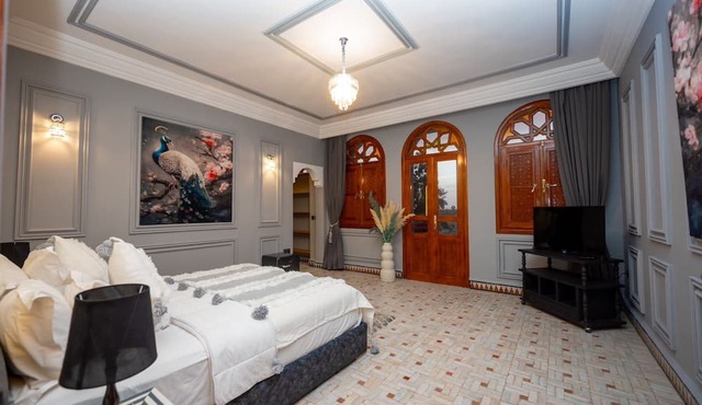 Nomadz Palace