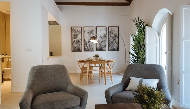 Eva Recommends Castellar Pool & Terrace in Seville