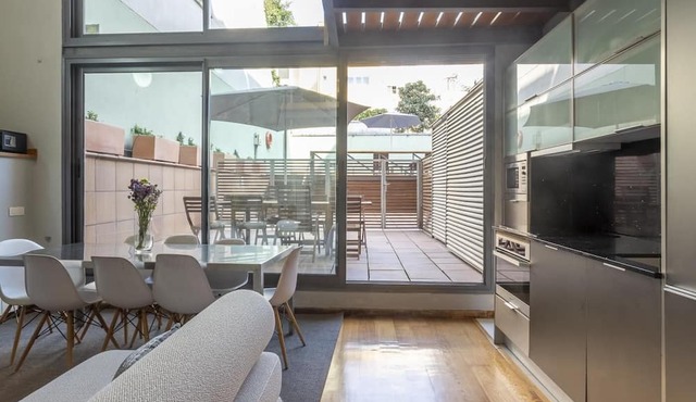 My Space Barcelona 6 Apart. in Gràcia has 40 people with pool and terrace in Barcelona