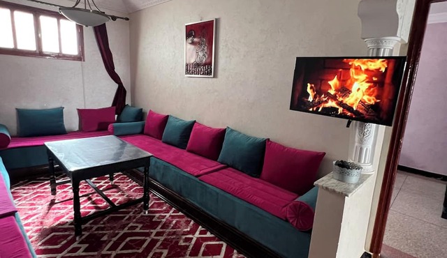 Coastal Ground-Floor Retreat 3-Min Walk to Beach & Free Secure Parking
