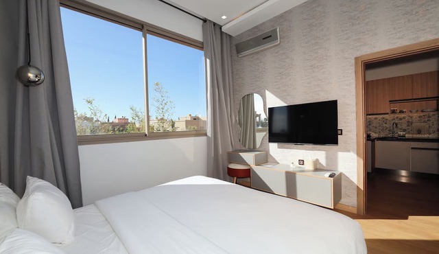 La villa luxury suites