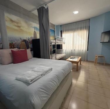 Apartamento Hotel Salado in Seville