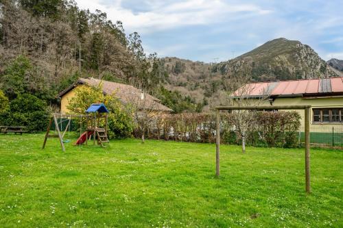 Apartamentos Les Cuartes in Cangas de Onís