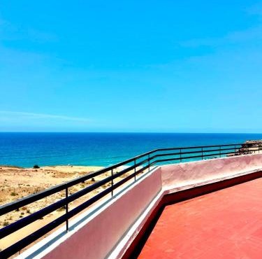 Gated oceanfront residence - chic apartment