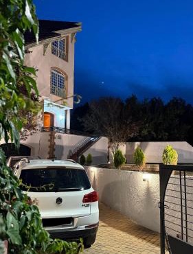 Villa centre ville zéro six soixante neuf soixante huit 3828
