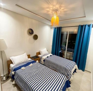 2BR Pool View Kids Pool & Gym 6 Min to Beach