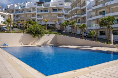 Beachfront apartment & pool