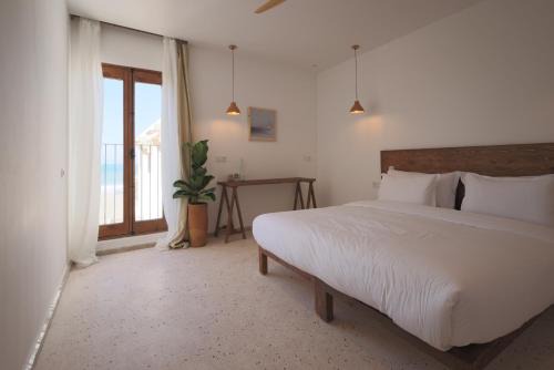 Blue Waves Surf House - Boutique Hotel Anza II