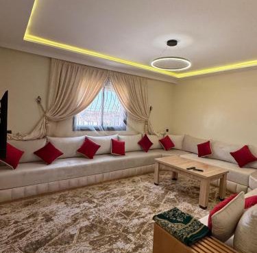 Cozy Bright Family Apartment Near City Center