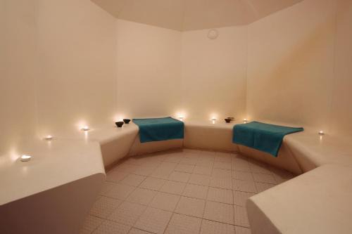 Anezi Tower Hotel